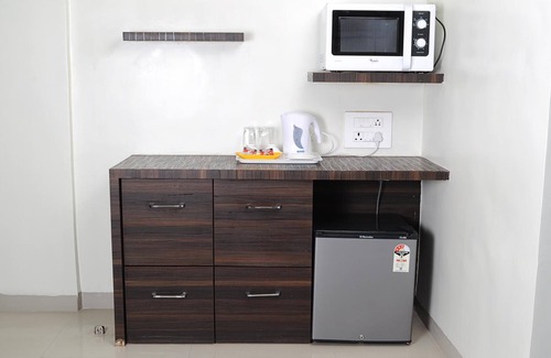Hadapsar Hotel | Hotel Suresh Inn