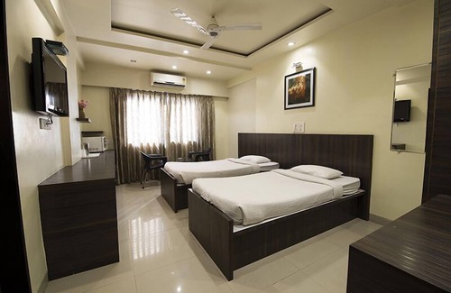 Hadapsar Hotel | Hotel Suresh Inn