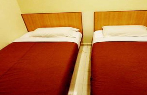 Kampung Bahasa Kapor Hotel | Hotel Suria