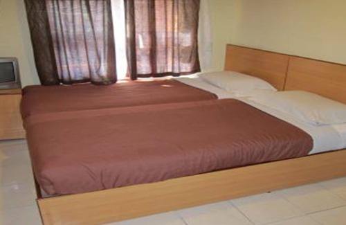 Kampung Bahasa Kapor Hotel | Hotel Suria