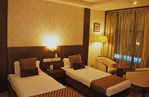 Kota Hotel | Hotel Surya Plaza