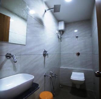 Navrangpura Hotel | Hotel Surya Villa