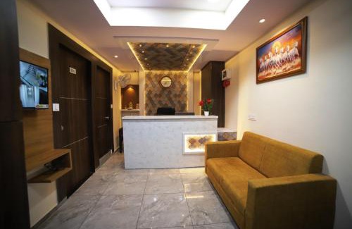 Navrangpura Hotel | Hotel Surya Villa