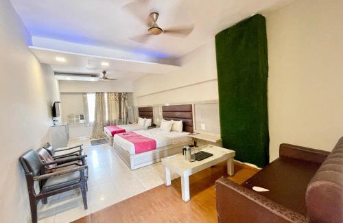 Haridwar Hotel | HOTEL SUVIDHA ! HARIDWAR होटल सुविधा ஹோட்டல் சுவிதா fully-Air-Conditioned-hotel, lift-wifi-and-Parking-availability near Ganga Ghaat and Mansa Devi Temple