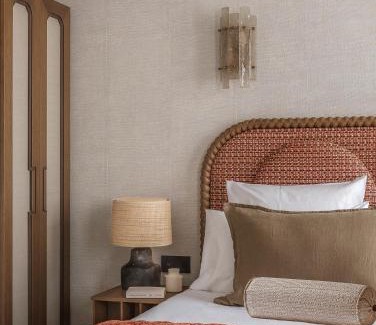 Enfants-Rouges Hotel | Hotel Suzie Blue