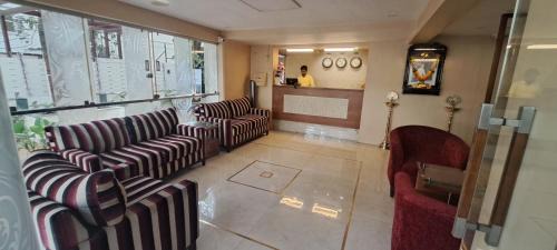Deccan Gymkhana Hotel | Hotel Swaroop