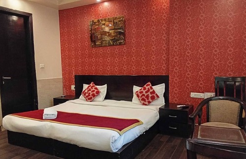 Pashim Vihar Hotel | Hotel Swathi