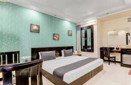 Pashim Vihar Hotel | Hotel Swathi