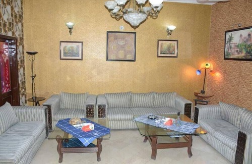Lahore Hotel | Hotel Sweet Inn Lahore