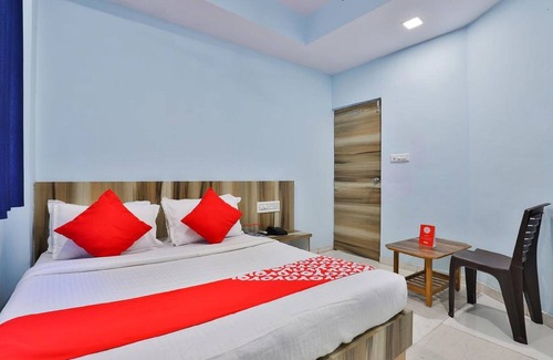 Navrangpura Hotel | Hotel Swell by Sky Stays