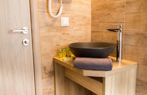 Koukaki Hotel | Hotel @ Syngrou Fix