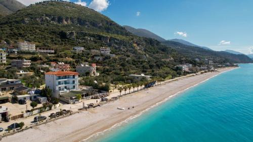 Qazim Pali Hotel | Hotel Take