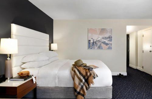 Downtown Tampa Hotel | Hotel Tampa Riverwalk