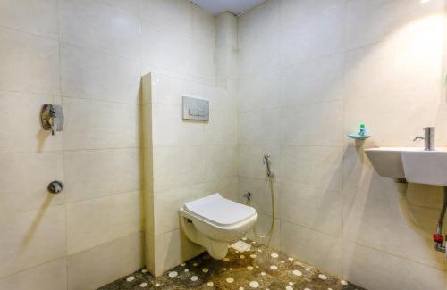 Kurla West Hotel | Hotel Tavakkal - Near Mumbai Airport & US Consulate BKC Mumbai