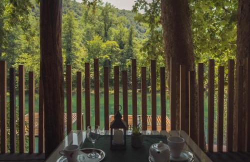 Mali Radic Hotel | Hotel Tazz - River Front Oasis Collection
