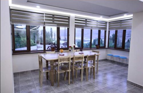 Khorog House | Hotel TEM