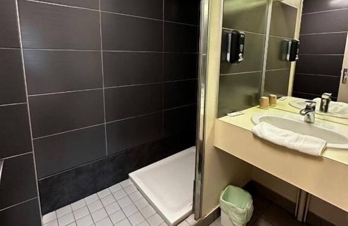 Lons-le-Saunier Hotel | Hotel Terminus - Pizzeria Pizz'A Gogo