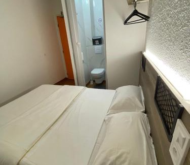 Frontignan Hotel | HOTEL THANIA