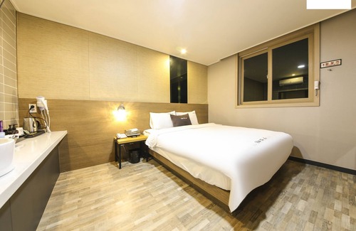 Pinari-gol Hotel | Hotel the Ace