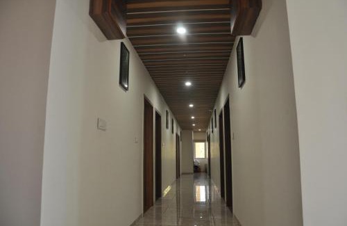 Gondal Hotel | Hotel the grand shiva