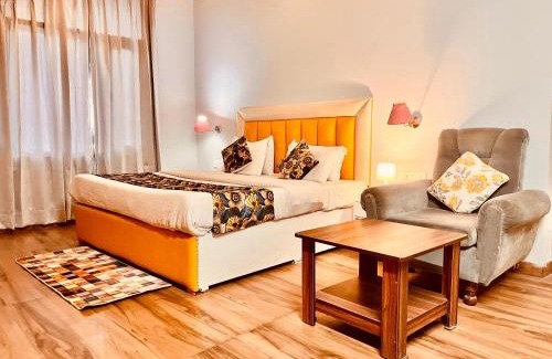 Bindra Nawagarh Hotel | Hotel The Hadimba Palace, Manali