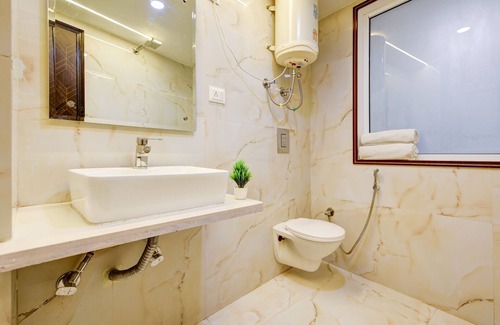Paharganj Hotel | Hotel The Krishna
