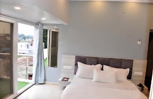 Ranchi Hotel | Hotel The Lake Castle, Ranchi, Jharkhand