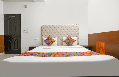 Lajpat Nagar Hotel | HOTEL THE LAZEEZ