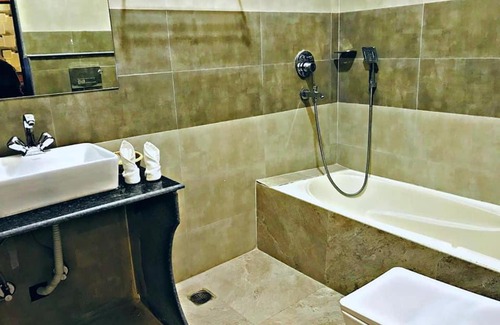 Gaindakot Hotel | Hotel the Narayani