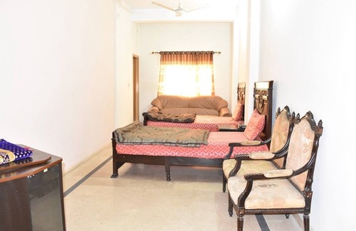 G-7 Sector Hotel | Hotel The Oriel