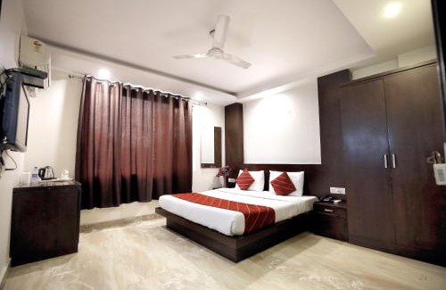 Karol Bagh Hotel | Hotel The Paradise In - Near Karol Bagh Metro Station