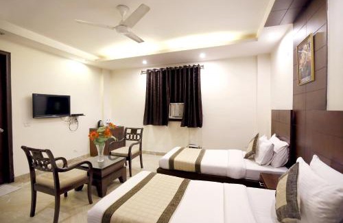 Karol Bagh Hotel | Hotel The Paradise In - Near Karol Bagh Metro Station