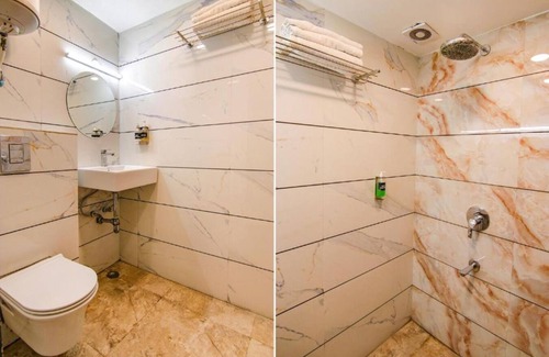 Delhi Hotel | Hotel The Rasa Kanti Nagar