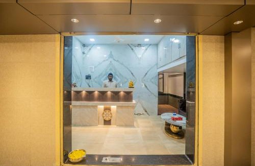 Vashi Hotel | Hotel The Royal Nest