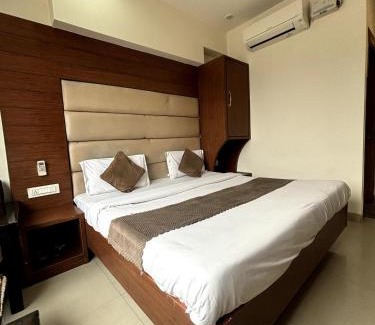 Zirakpur Hotel | Hotel The Safari