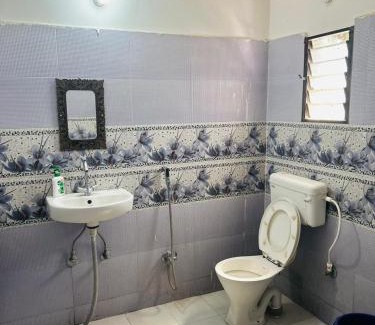 Patna Hotel | Hotel The Singh Celebration Guest House
