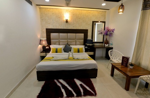 Kishangarh Hotel | Hotel The Yellow