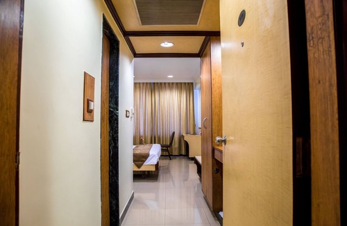 Mulund West Hotel | Hotel Tip Top Plaza