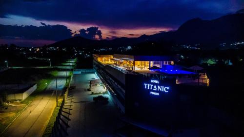 Penedo Hotel | Hotel Titanic Penedo