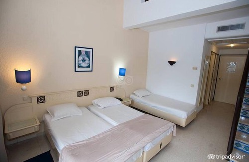 Hiboun Hotel | Hotel Topkapi Beach
