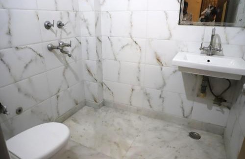 New Delhi Hotel | Hotel Traditional Inn