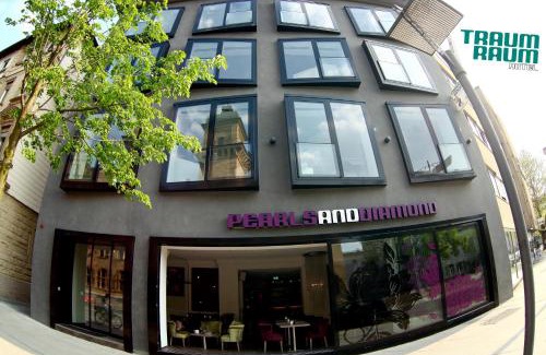 Heilbronn Hotel | Hotel TraumRaum - "SELF CHECK IN"