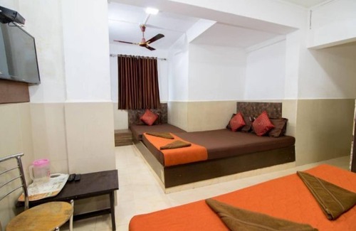 Merces Hotel | Hotel Travellers Inn