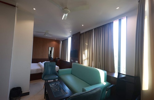 Deoghar Hotel | Hotel Tripka Square