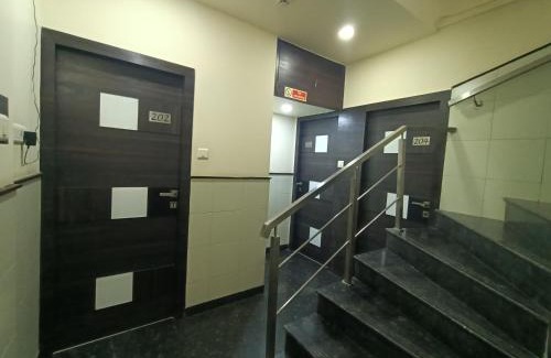 Sion Hotel | Hotel Triton Sion - Near US Embassy - Hotel Near BKC