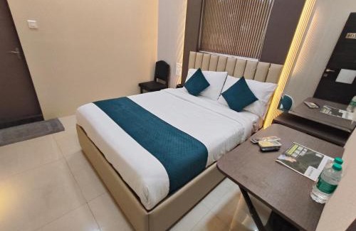 Sion Hotel | Hotel Triton Sion - Near US Embassy - Hotel Near BKC