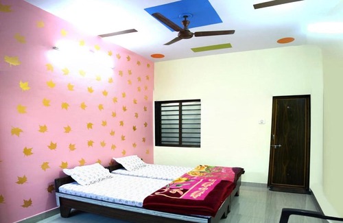 Gujarat Hotel | Hotel Triveni Darshan, Gujarat