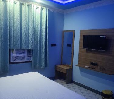Jhansi Hotel | Hotel triveni tower