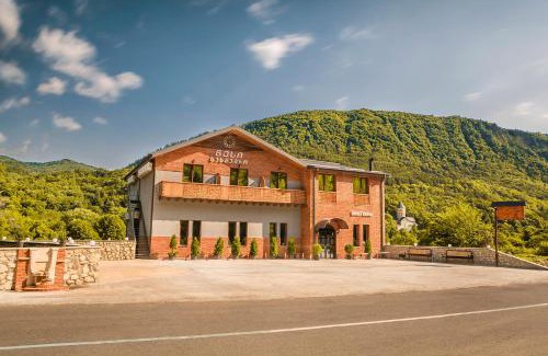 Ambrolauri Hotel | Hotel Tsesi
