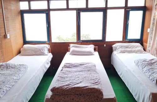 Ghorepani Hotel | Hotel Tukuche peak view lodge and restaurant